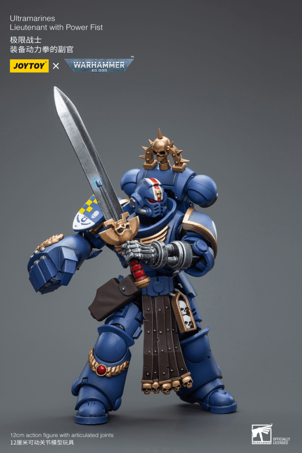 Ultramarines Lieutenant with Power Fist - POKÉ JEUX