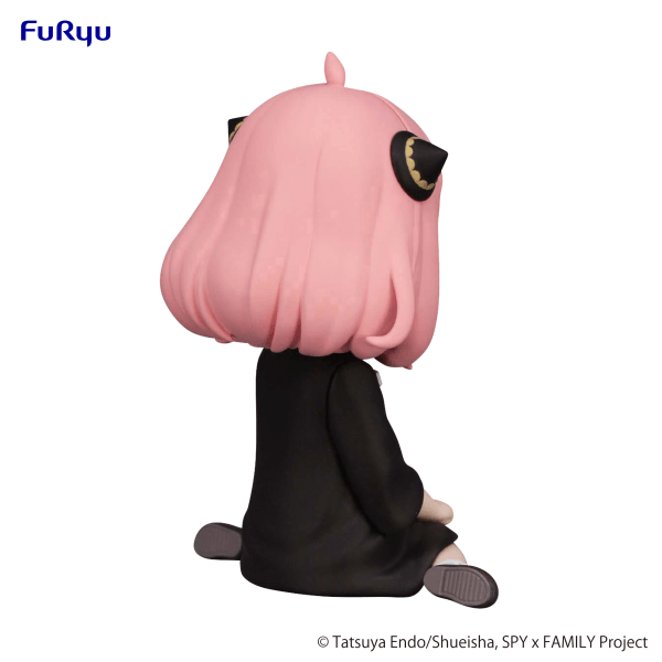 SPY×FAMILY Noodle Stopper Figure -Anya Forger Sitting on the Floor Smile ver. - POKÉ JEUX