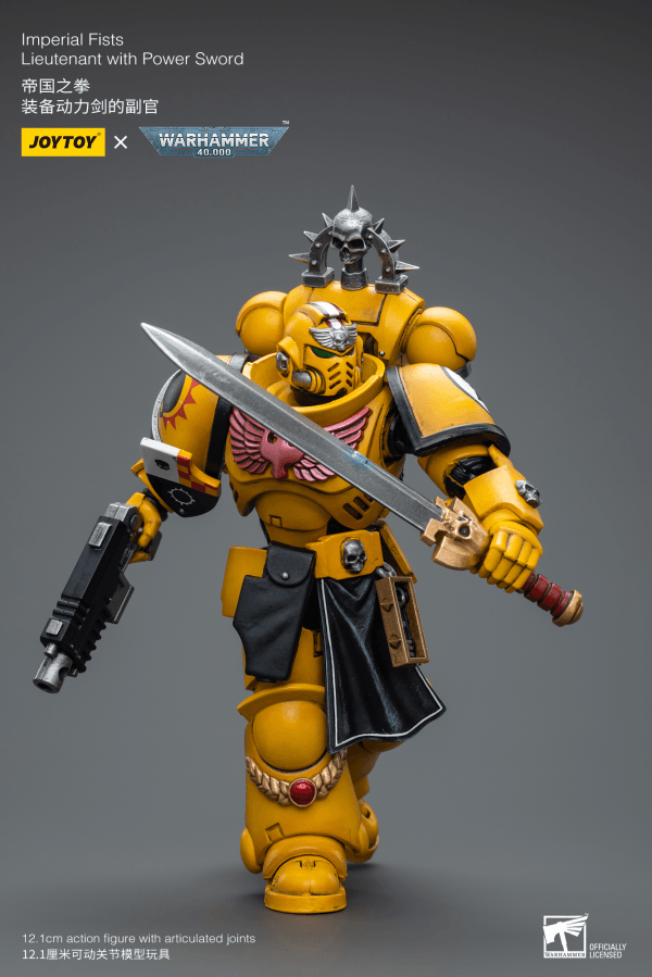 Imperial Fists Lieutenant with Power Sword - 1/18 scale - POKÉ JEUX