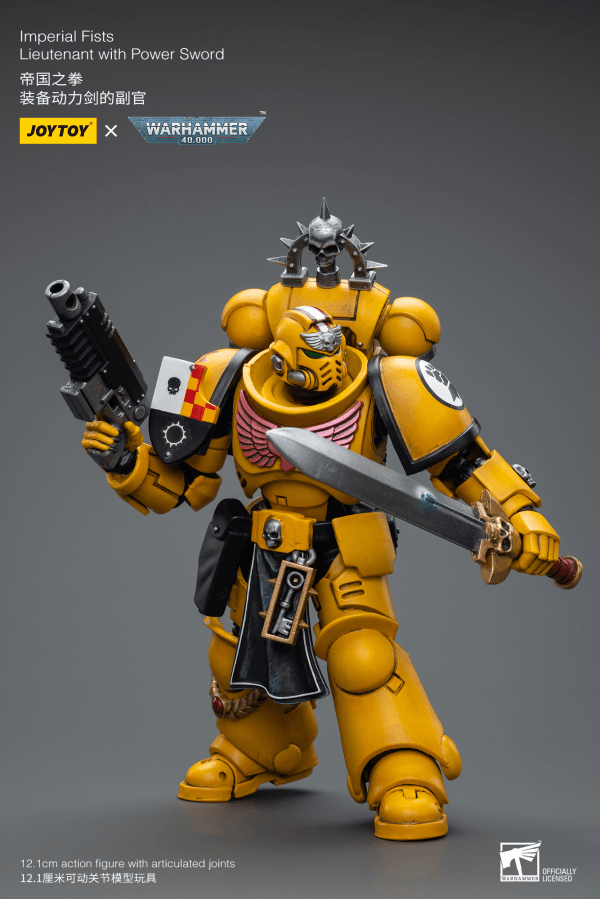 Imperial Fists Lieutenant with Power Sword - 1/18 scale - POKÉ JEUX