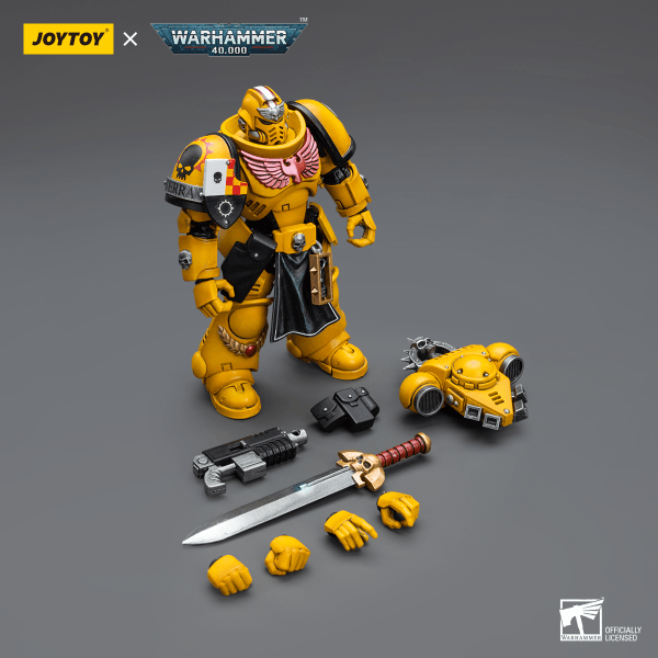 Imperial Fists Lieutenant with Power Sword - 1/18 scale - POKÉ JEUX