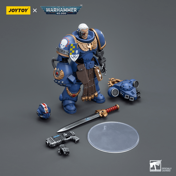 Ultramarines Lieutenant with Power Fist - POKÉ JEUX