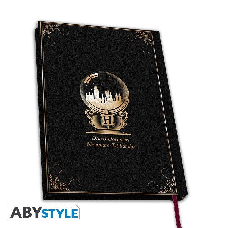 HARRY POTTER Hogwarts Premium Notebook - POKÉ JEUX - 3665361030430