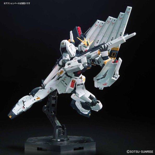 RG 32 Nu Gundam 1/144 - POKÉ JEUX - 5057842 - 4573102578426